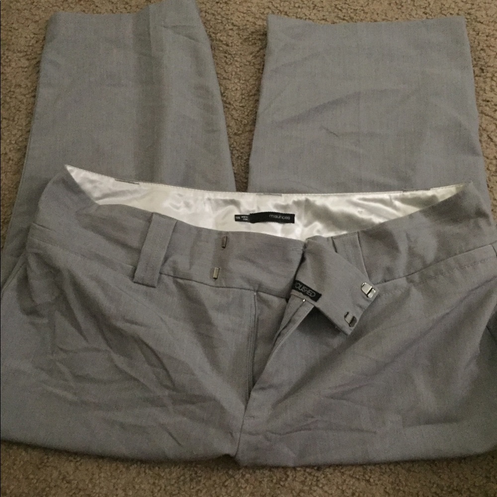 Maurice’s dress crops